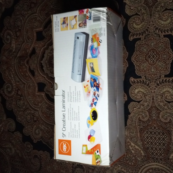 9" Laminator. - Picture 2 of 7